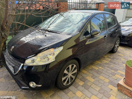 Пежо 208 2012 в Белой Церкве на Automoto.ua Черный Пежо 208, объемом двигателя 1.4 л и пробегом 175 тыс. км за 7000 $, фото 1 на Automoto.ua