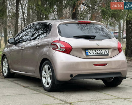 Красный Пежо 208, объемом двигателя 1.6 л и пробегом 232 тыс. км за 7999 $, фото 8 на Automoto.ua