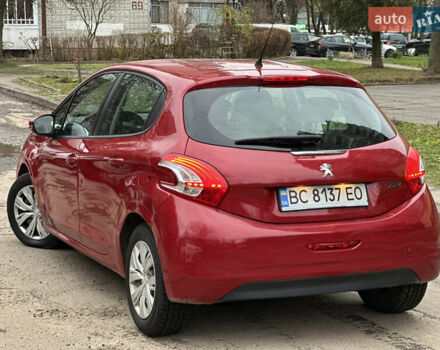 Красный Пежо 208, объемом двигателя 1.2 л и пробегом 177 тыс. км за 5500 $, фото 5 на Automoto.ua