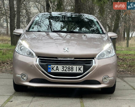 Красный Пежо 208, объемом двигателя 1.6 л и пробегом 232 тыс. км за 7999 $, фото 4 на Automoto.ua