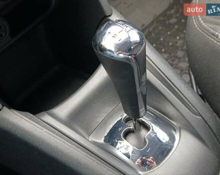 Червоний Пежо 208, об'ємом двигуна 1.2 л та пробігом 129 тис. км за 6900 $, фото 17 на Automoto.ua