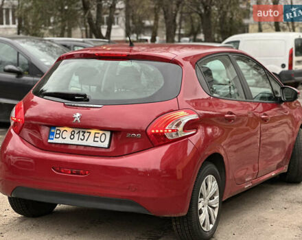 Красный Пежо 208, объемом двигателя 1.2 л и пробегом 177 тыс. км за 5500 $, фото 7 на Automoto.ua