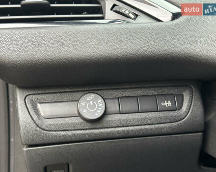 Красный Пежо 208, объемом двигателя 1.6 л и пробегом 232 тыс. км за 7999 $, фото 29 на Automoto.ua