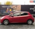 Червоний Пежо 208, об'ємом двигуна 1.2 л та пробігом 129 тис. км за 6900 $, фото 3 на Automoto.ua