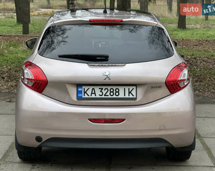 Красный Пежо 208, объемом двигателя 1.6 л и пробегом 232 тыс. км за 7999 $, фото 9 на Automoto.ua