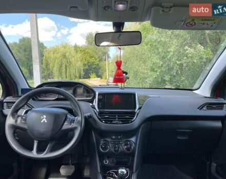 Красный Пежо 208, объемом двигателя 1.2 л и пробегом 94 тыс. км за 8200 $, фото 21 на Automoto.ua