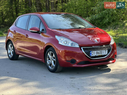 Пежо 208 2013 у Львові на Automoto.ua Червоний Пежо 208, об'ємом двигуна 1.2 л та пробігом 89 тис. км за 8800 $, фото 1 на Automoto.ua