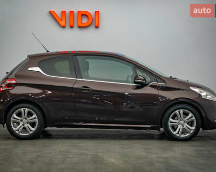 Пежо 208, объемом двигателя 1.6 л и пробегом 86 тыс. км за 8903 $, фото 3 на Automoto.ua