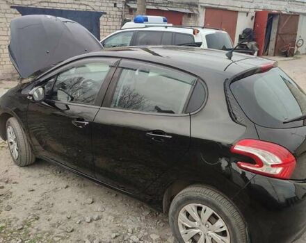 Пежо 208, объемом двигателя 1.2 л и пробегом 66 тыс. км за 7300 $, фото 4 на Automoto.ua