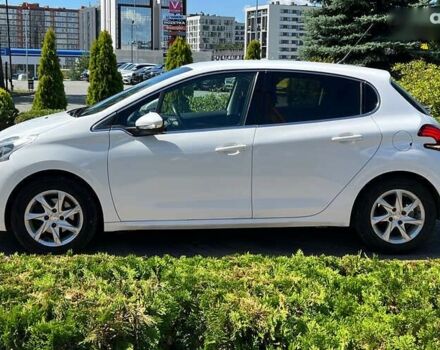 Пежо 208, об'ємом двигуна 1.2 л та пробігом 71 тис. км за 9990 $, фото 3 на Automoto.ua