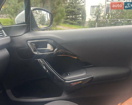 Пежо 208, объемом двигателя 1.2 л и пробегом 118 тыс. км за 8100 $, фото 15 на Automoto.ua