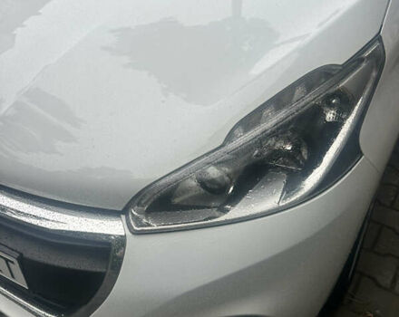 Пежо 208, объемом двигателя 1.2 л и пробегом 118 тыс. км за 8100 $, фото 6 на Automoto.ua