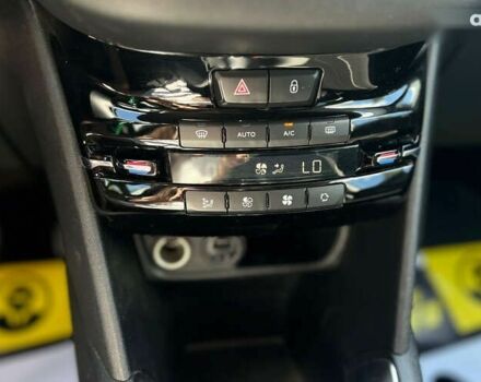 Пежо 208, об'ємом двигуна 1.2 л та пробігом 71 тис. км за 9990 $, фото 19 на Automoto.ua