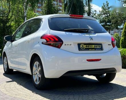 Пежо 208, об'ємом двигуна 1.2 л та пробігом 71 тис. км за 9990 $, фото 4 на Automoto.ua