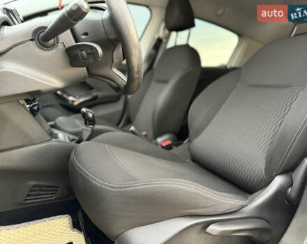 Пежо 208, объемом двигателя 1.2 л и пробегом 127 тыс. км за 6650 $, фото 7 на Automoto.ua