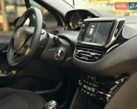 Пежо 208, объемом двигателя 1.2 л и пробегом 127 тыс. км за 6650 $, фото 6 на Automoto.ua