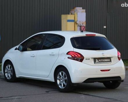 Пежо 208, объемом двигателя 1.5 л и пробегом 55 тыс. км за 12000 $, фото 4 на Automoto.ua