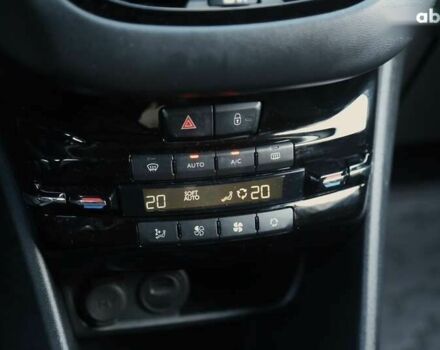 Пежо 208, объемом двигателя 1.5 л и пробегом 55 тыс. км за 12000 $, фото 18 на Automoto.ua