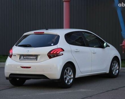 Пежо 208, объемом двигателя 1.5 л и пробегом 55 тыс. км за 12000 $, фото 6 на Automoto.ua