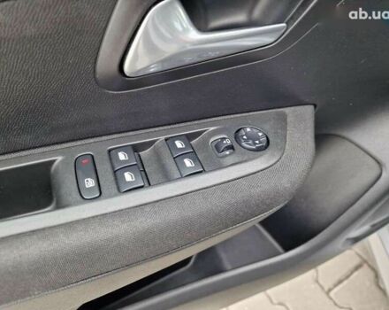 Пежо 208, объемом двигателя 0 л и пробегом 74 тыс. км за 12900 $, фото 16 на Automoto.ua