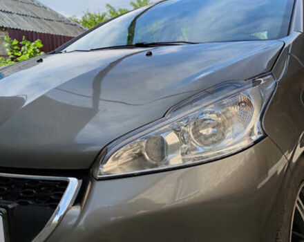 Пежо 208, об'ємом двигуна 1.2 л та пробігом 182 тис. км за 6500 $, фото 1 на Automoto.ua