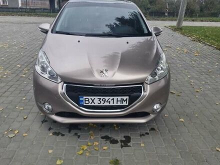 Пежо 208 2014 в Чемеровцах на Automoto.ua Пежо 208, объемом двигателя 1.2 л и пробегом 102 тыс. км за 7300 $, фото 1 на Automoto.ua