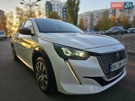 Пежо 208 2023 в Ровно на Automoto.ua Пежо 208, объемом двигателя 0 л и пробегом 5 тыс. км за 18700 $, фото 1 на Automoto.ua