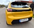Желтый Пежо 208, объемом двигателя 1.2 л и пробегом 27 тыс. км за 15050 $, фото 6 на Automoto.ua