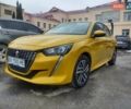 Желтый Пежо 208, объемом двигателя 1.2 л и пробегом 55 тыс. км за 16700 $, фото 7 на Automoto.ua