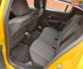 Желтый Пежо 208, объемом двигателя 1.2 л и пробегом 27 тыс. км за 15050 $, фото 19 на Automoto.ua
