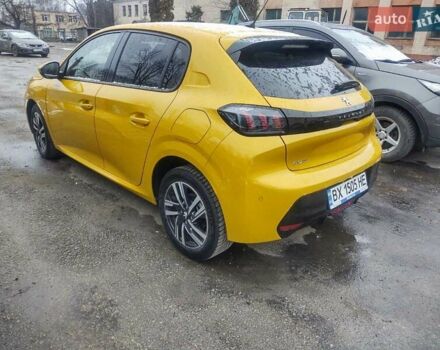 Желтый Пежо 208, объемом двигателя 1.2 л и пробегом 55 тыс. км за 16700 $, фото 4 на Automoto.ua
