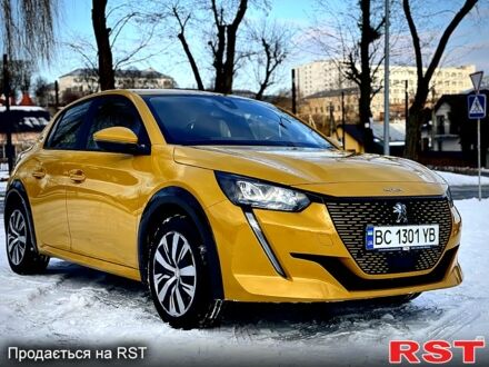 Жовтий Пежо 208, об'ємом двигуна 0 л та пробігом 16 тис. км за 17000 $, фото 1 на Automoto.ua