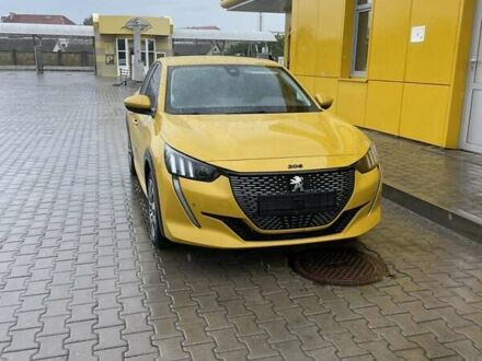 Желтый Пежо 208, объемом двигателя 0 л и пробегом 33 тыс. км за 14199 $, фото 1 на Automoto.ua
