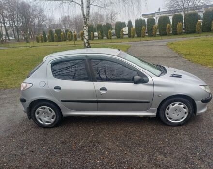 Сірий Пежо 208, об'ємом двигуна 1.4 л та пробігом 230 тис. км за 2349 $, фото 3 на Automoto.ua