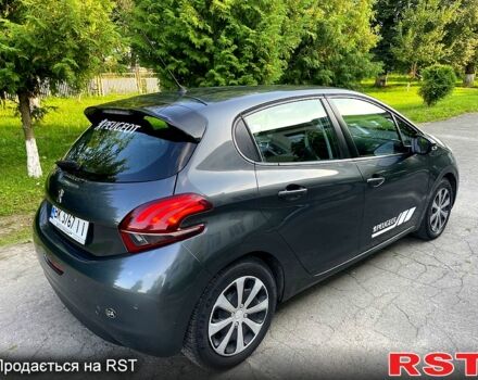 Серый Пежо 208, объемом двигателя 1.4 л и пробегом 177 тыс. км за 5350 $, фото 3 на Automoto.ua