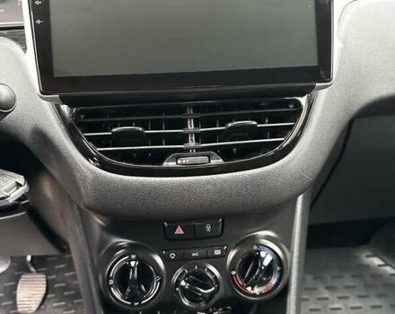 Серый Пежо 208, объемом двигателя 1.4 л и пробегом 192 тыс. км за 7200 $, фото 14 на Automoto.ua