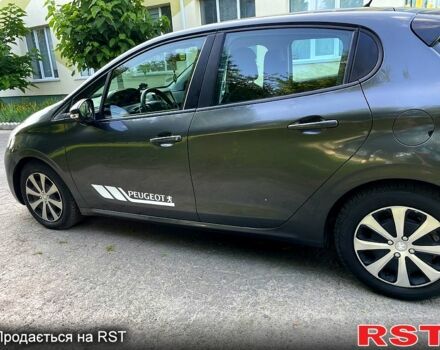 Серый Пежо 208, объемом двигателя 1.4 л и пробегом 177 тыс. км за 5350 $, фото 1 на Automoto.ua