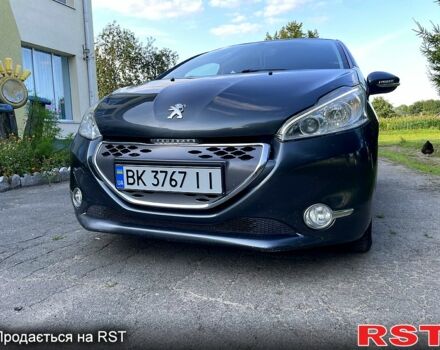 Серый Пежо 208, объемом двигателя 1.4 л и пробегом 177 тыс. км за 5350 $, фото 4 на Automoto.ua