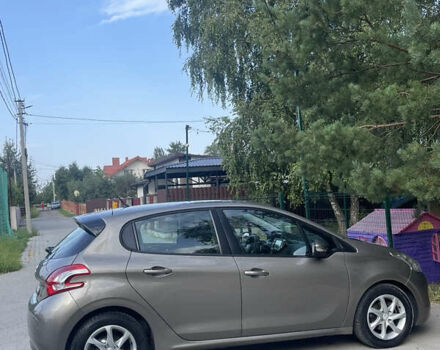 Серый Пежо 208, объемом двигателя 1.4 л и пробегом 98 тыс. км за 8200 $, фото 2 на Automoto.ua