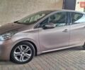 Сірий Пежо 208, об'ємом двигуна 1.6 л та пробігом 81 тис. км за 9900 $, фото 1 на Automoto.ua