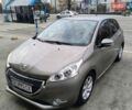 Серый Пежо 208, объемом двигателя 1.2 л и пробегом 89 тыс. км за 5000 $, фото 1 на Automoto.ua