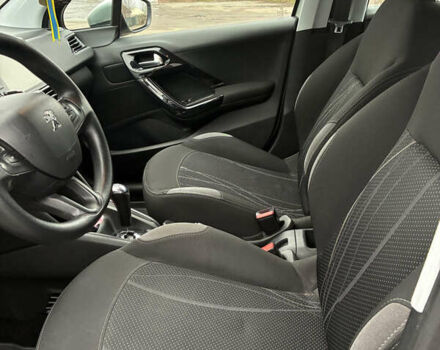 Сірий Пежо 208, об'ємом двигуна 1.4 л та пробігом 246 тис. км за 8000 $, фото 10 на Automoto.ua
