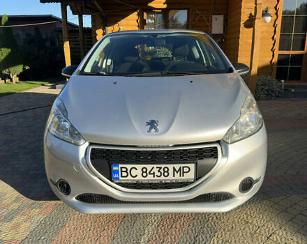 Пежо 208 2013 в Львове на Automoto.ua Серый Пежо 208, объемом двигателя 1.4 л и пробегом 227 тыс. км за 6500 $, фото 1 на Automoto.ua