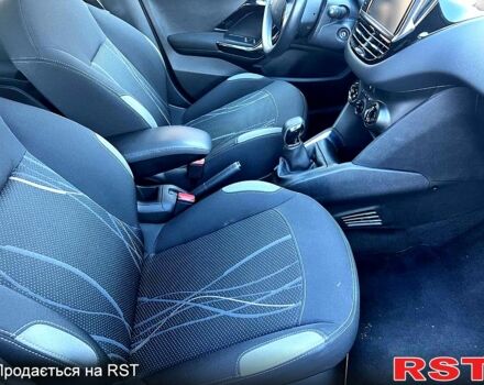 Сірий Пежо 208, об'ємом двигуна 1.2 л та пробігом 44 тис. км за 7200 $, фото 8 на Automoto.ua