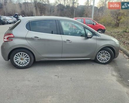 Серый Пежо 208, объемом двигателя 1.57 л и пробегом 190 тыс. км за 7700 $, фото 2 на Automoto.ua