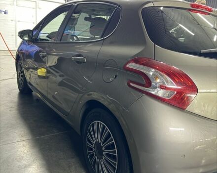 Серый Пежо 208, объемом двигателя 1.4 л и пробегом 258 тыс. км за 6700 $, фото 3 на Automoto.ua