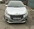 Сірий Пежо 208, об'ємом двигуна 1.4 л та пробігом 246 тис. км за 8000 $, фото 4 на Automoto.ua