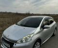 Серый Пежо 208, объемом двигателя 1.6 л и пробегом 255 тыс. км за 5500 $, фото 4 на Automoto.ua