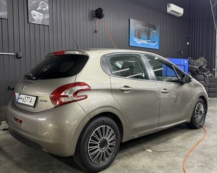 Серый Пежо 208, объемом двигателя 1.4 л и пробегом 258 тыс. км за 6700 $, фото 1 на Automoto.ua