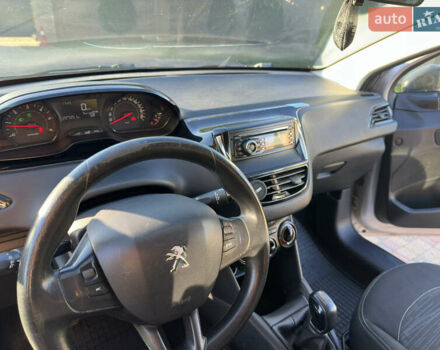 Пежо 208 2013 в Львове на Automoto.ua Серый Пежо 208, объемом двигателя 1.4 л и пробегом 227 тыс. км за 6500 $, фото 8 на Automoto.ua
